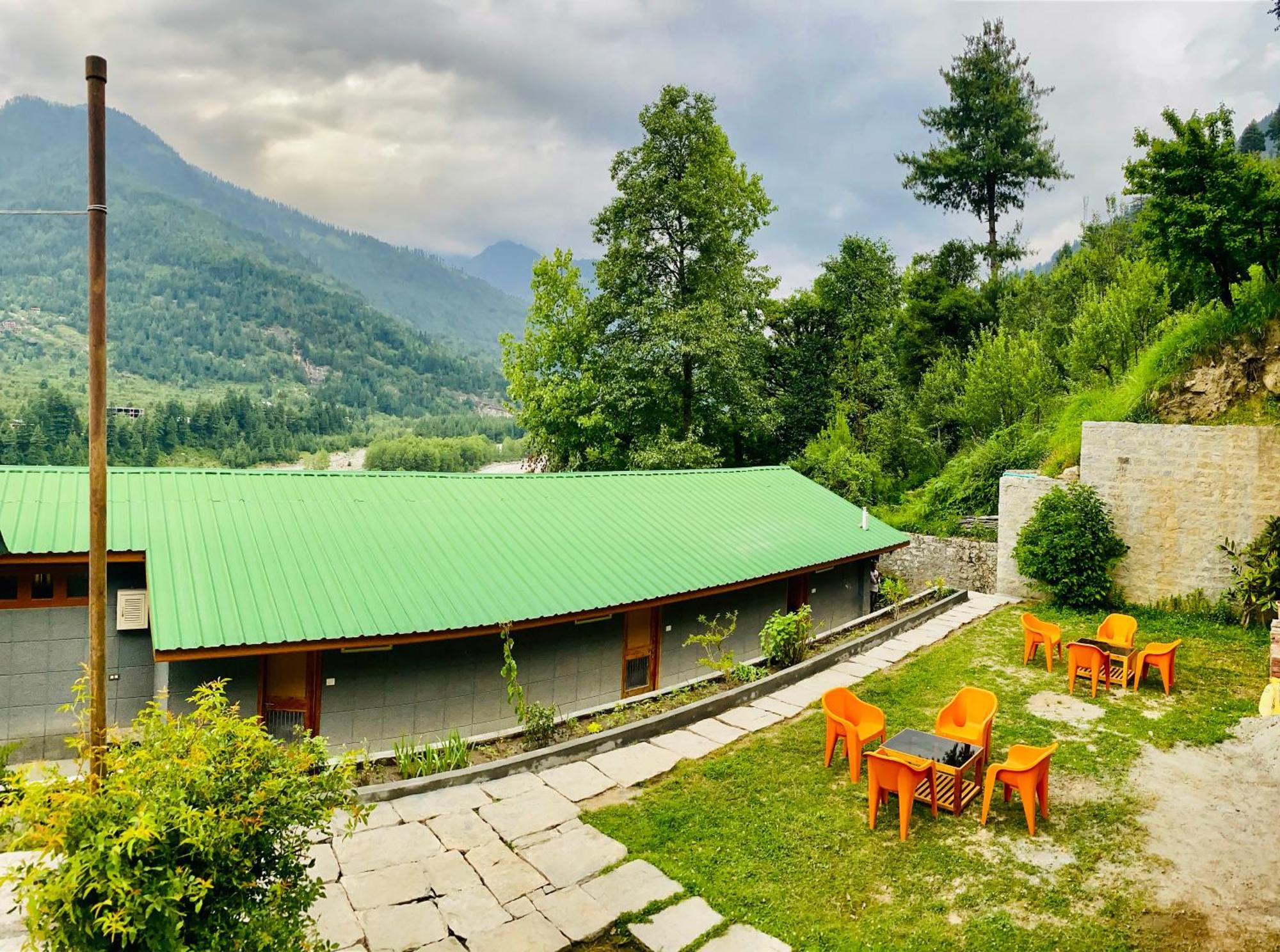 Snow Clad Riverview Hotel & Resort, Manali Экстерьер фото