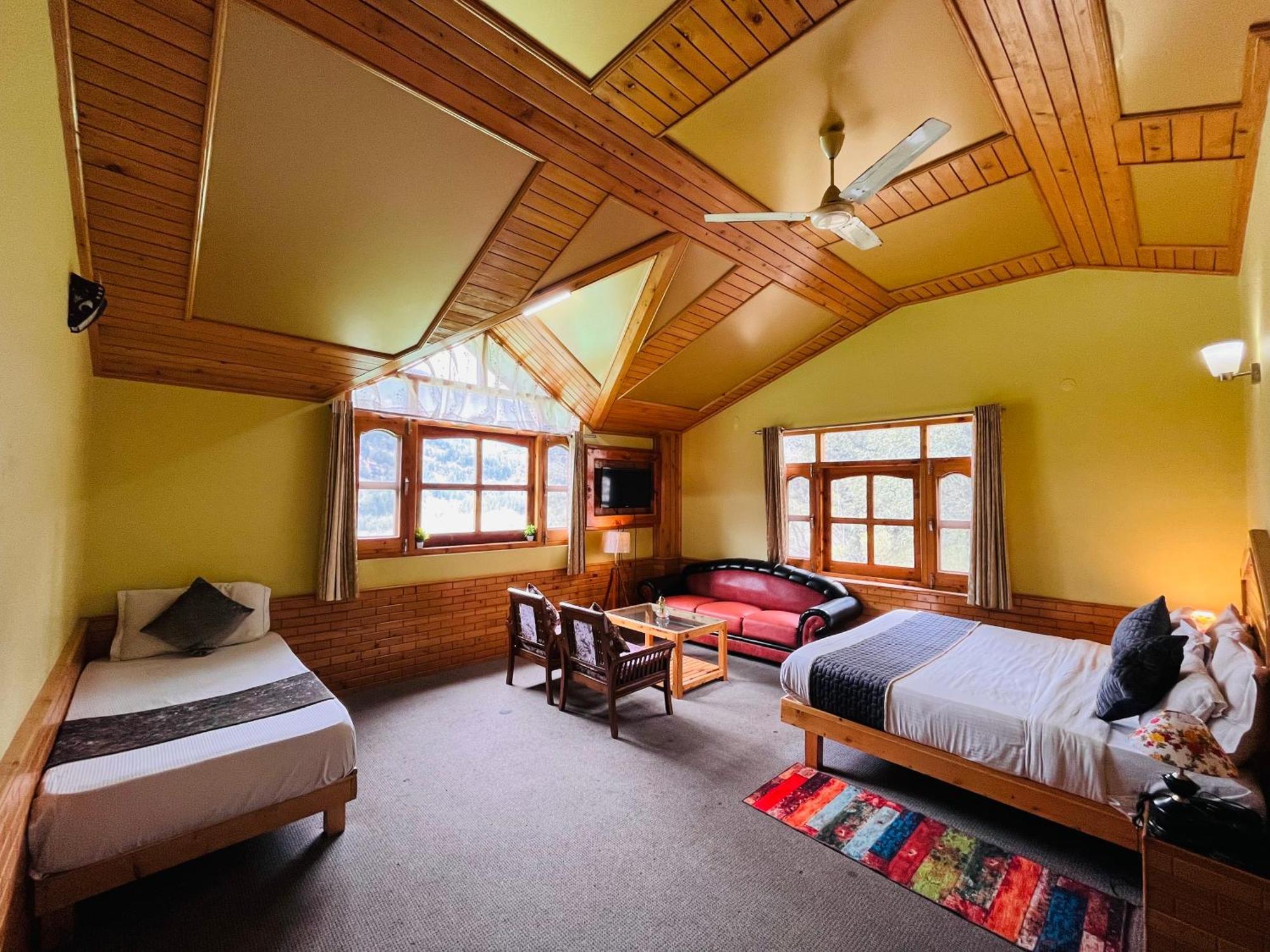 Snow Clad Riverview Hotel & Resort, Manali Экстерьер фото