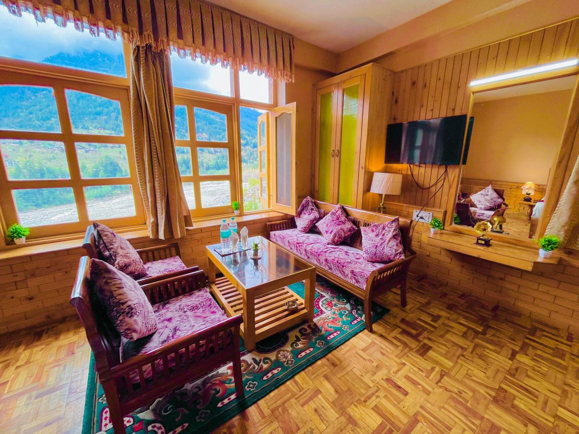 Snow Clad Riverview Hotel & Resort, Manali Экстерьер фото