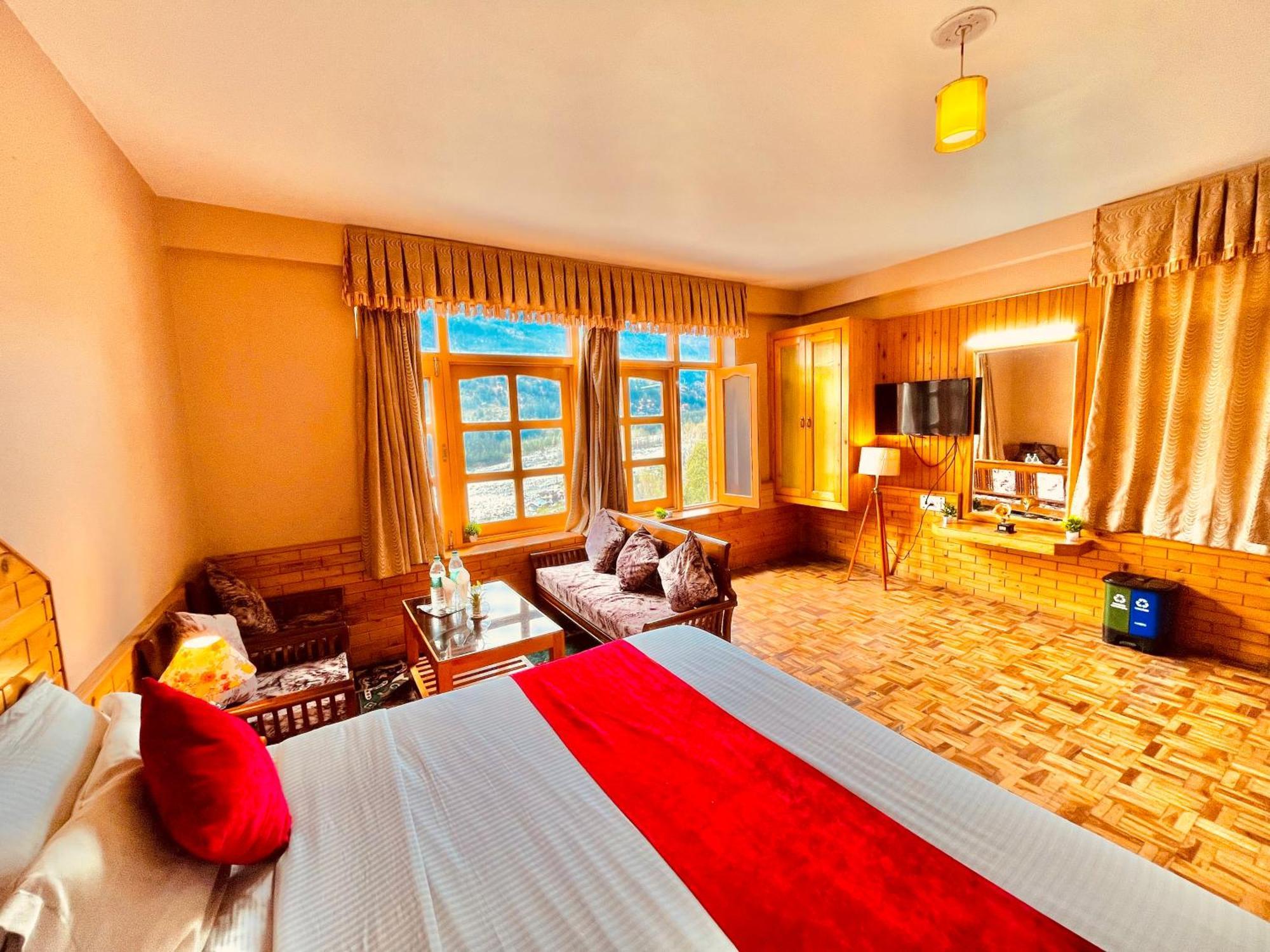 Snow Clad Riverview Hotel & Resort, Manali Экстерьер фото