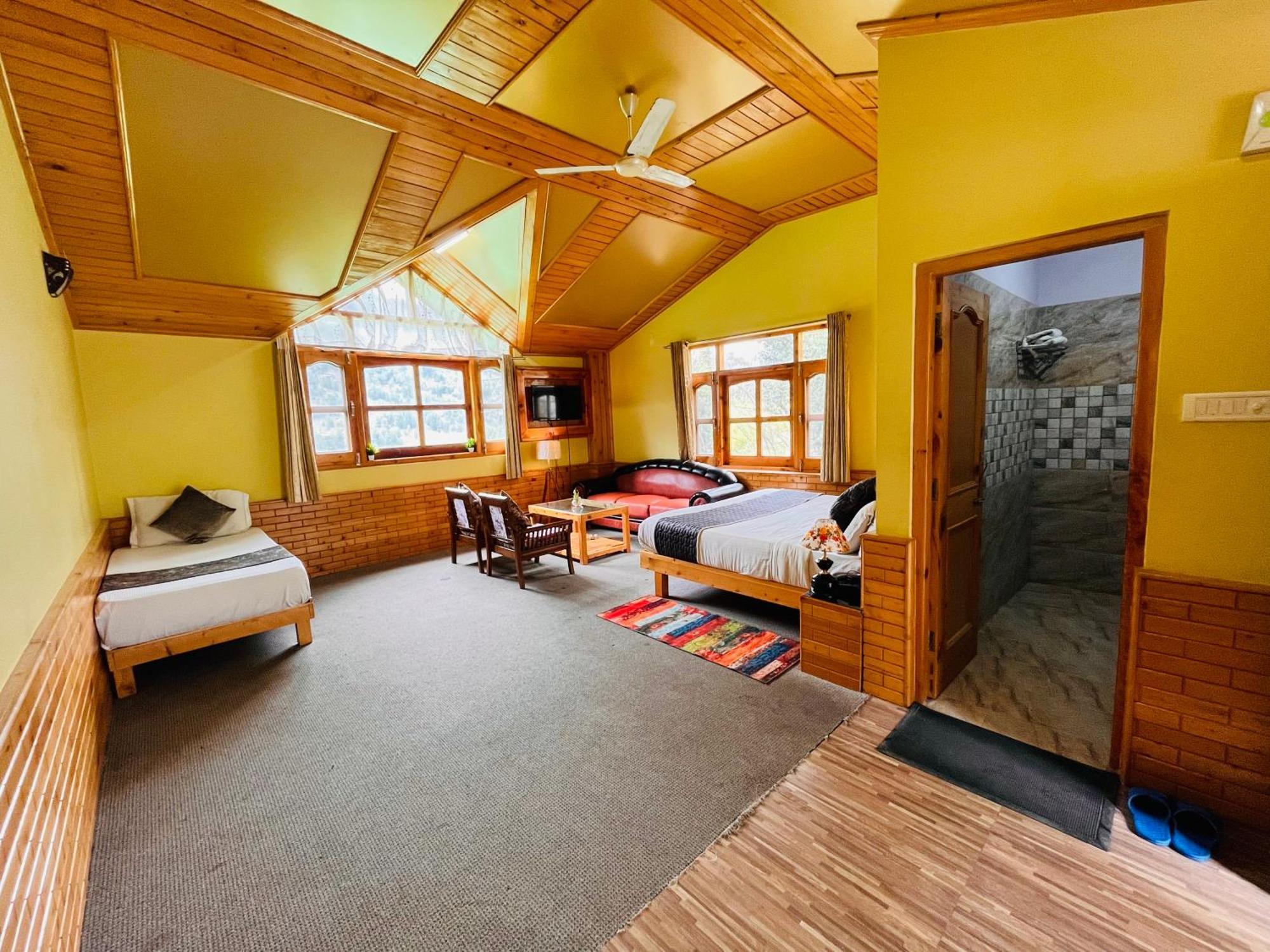 Snow Clad Riverview Hotel & Resort, Manali Экстерьер фото