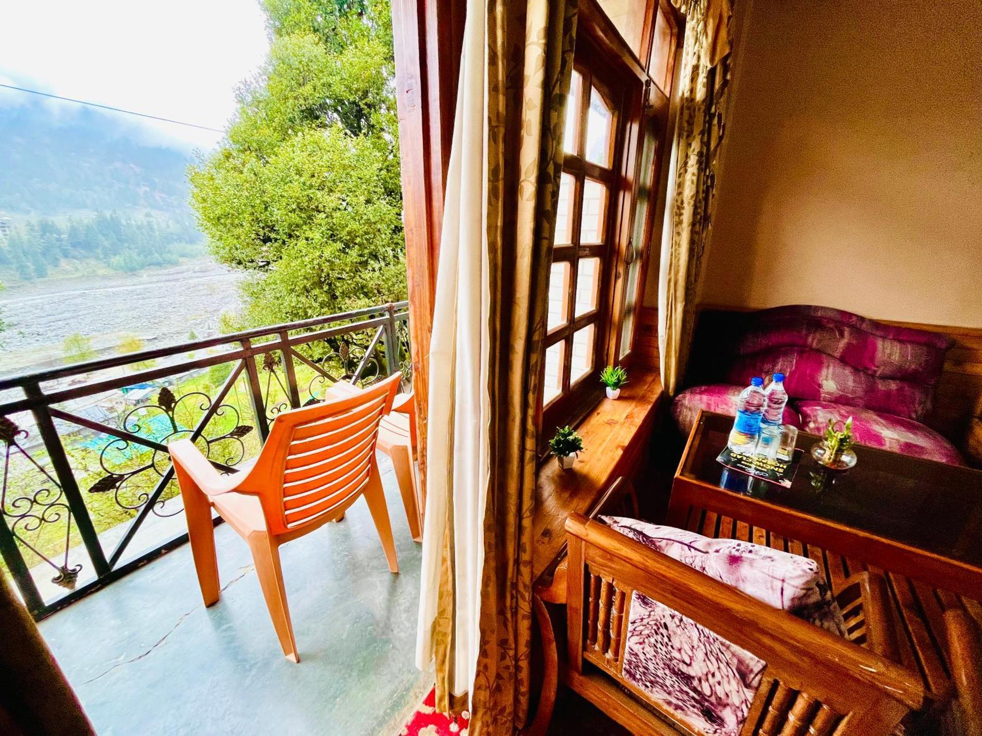 Snow Clad Riverview Hotel & Resort, Manali Экстерьер фото